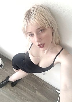 Hayley Kenson